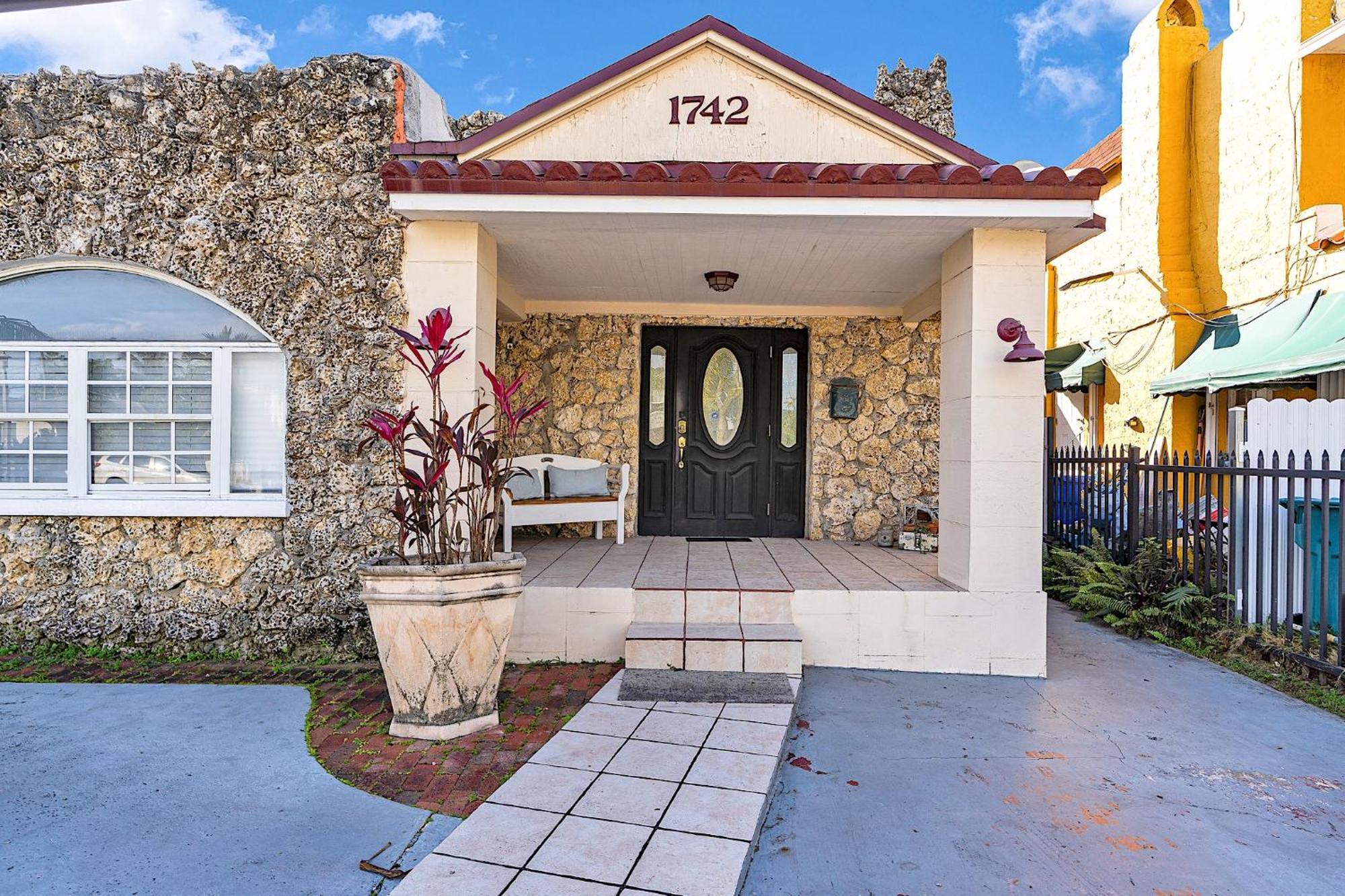 Private Room In Little Havana Miami Zewnętrze zdjęcie